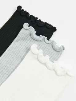 Clearance Cropp 3 pack skarpet z falbaną jasnyszary