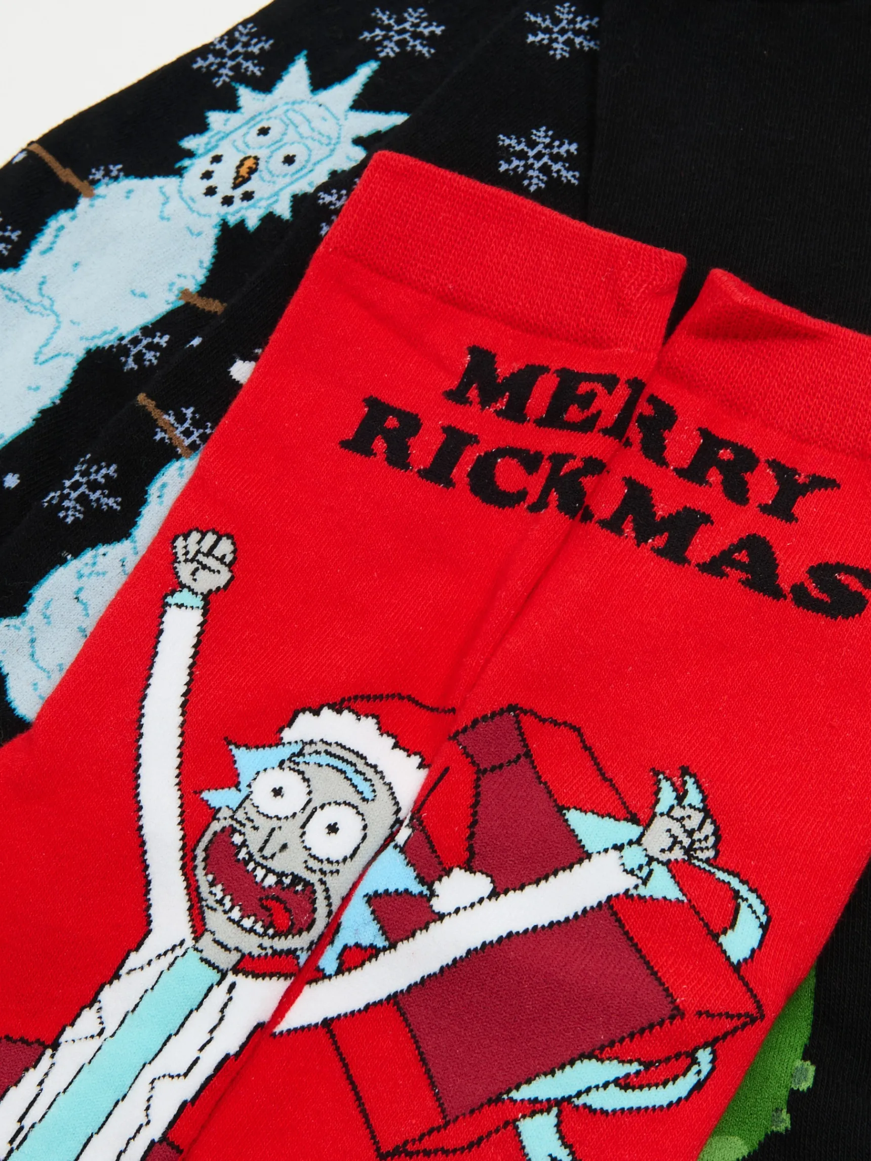 Sale Cropp 3 pack świątecznych skarpet Rick i Morty czarny