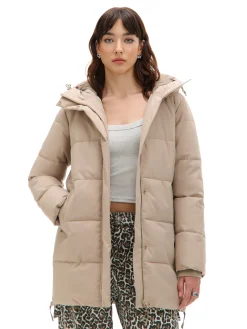 Outlet Cropp pikowany płaszcz beżowy