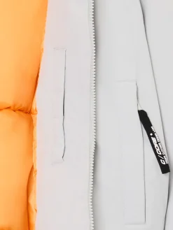 Clearance Cropp Biała kurtka puffer z kapturem jasnyszary
