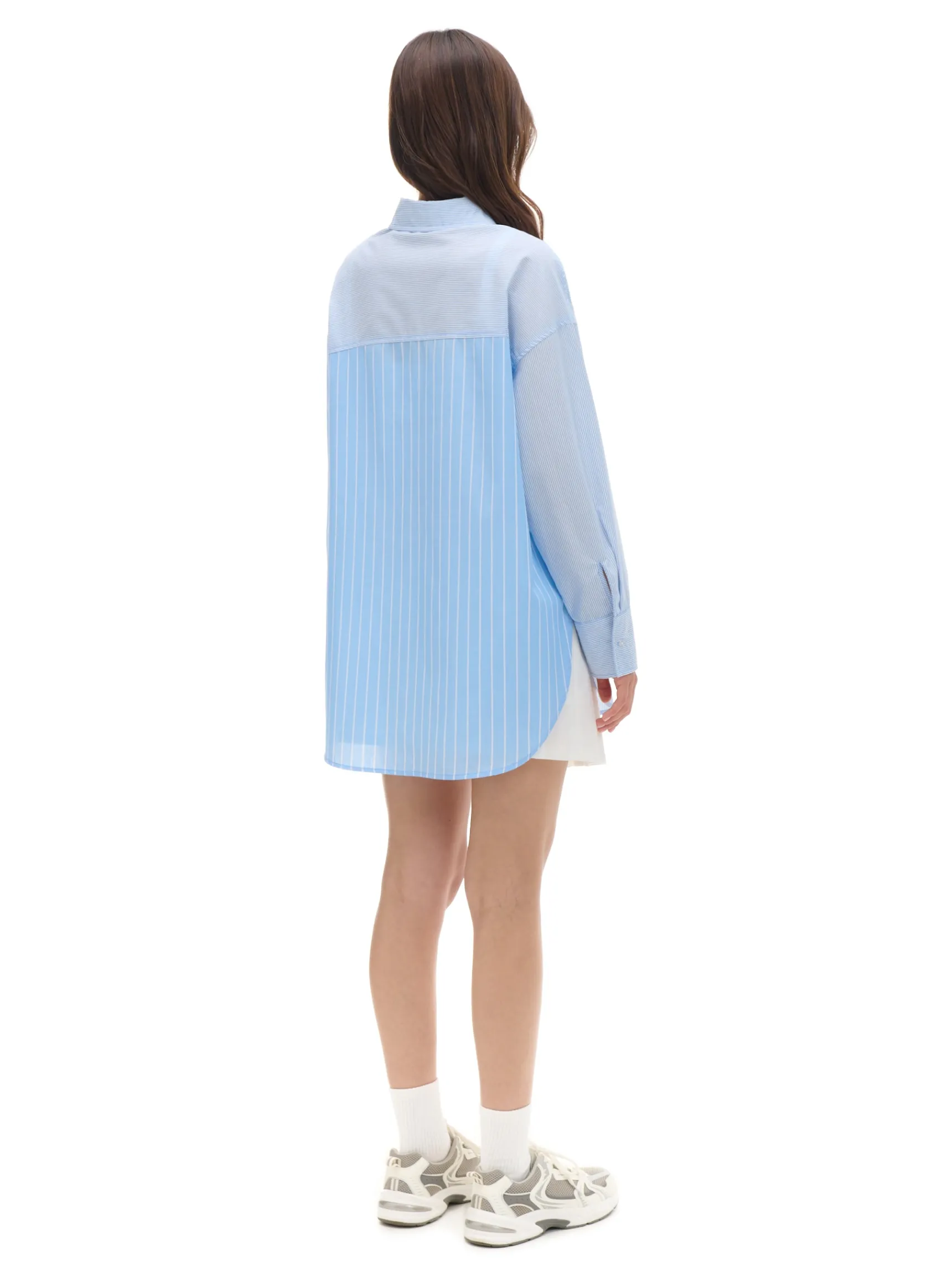 Sale Cropp Błękitna koszula oversize w pionowe paski niebieski