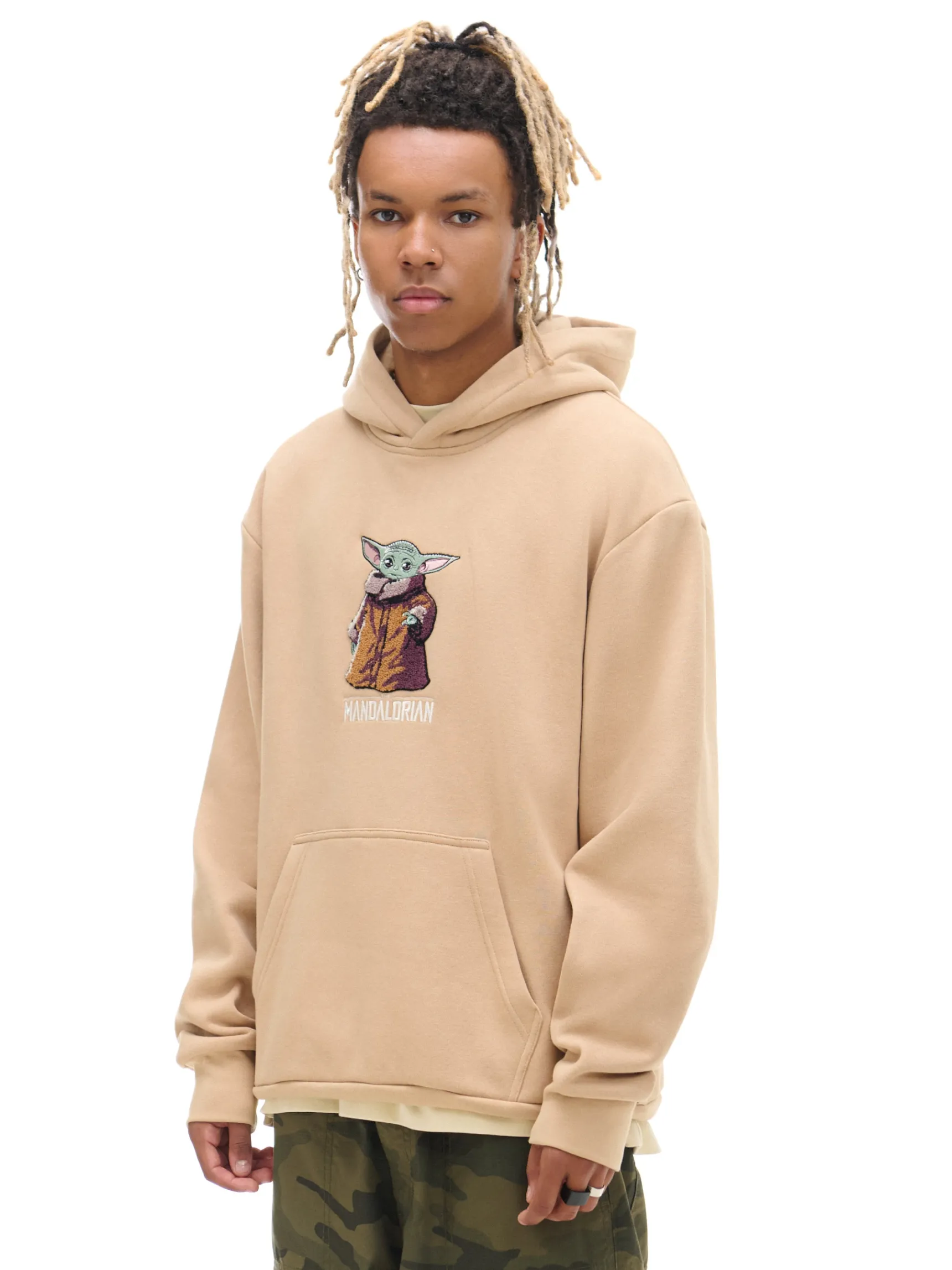 Discount Cropp Bluza z naszywką Baby Yoda beżowy