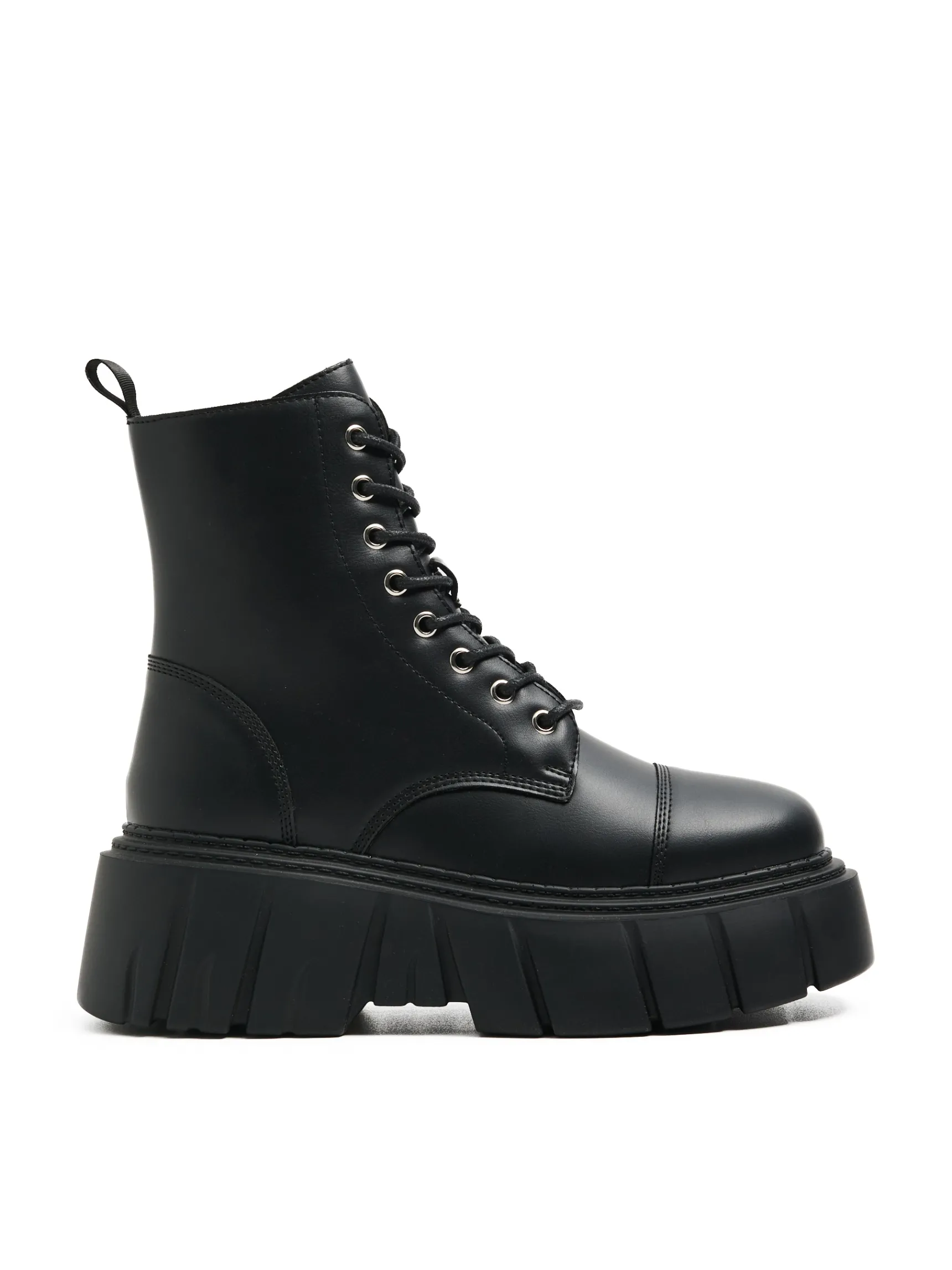 Clearance Cropp Botki za kostkę z imitacji skóry czarny