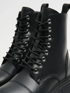 Clearance Cropp Botki za kostkę z imitacji skóry czarny