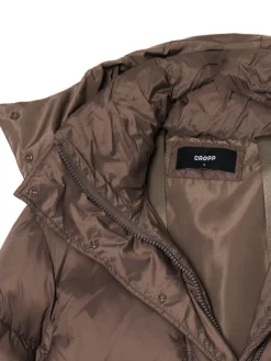 Discount Cropp Brązowa pikowana kurtka z kapturem brązowy