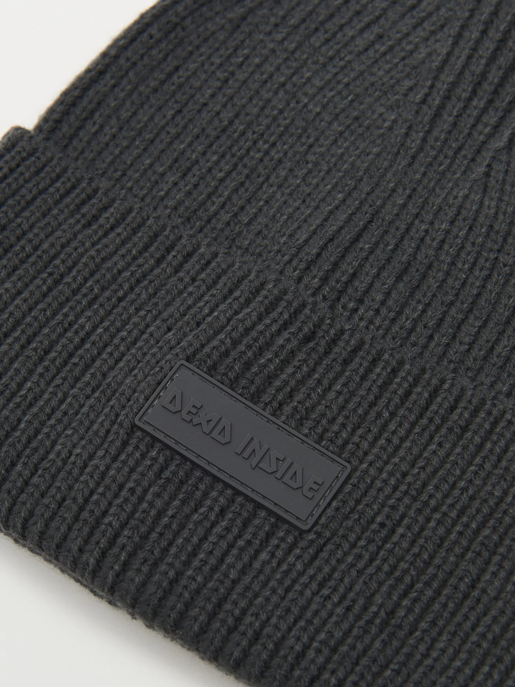 Best Cropp Czapka beanie czerwony