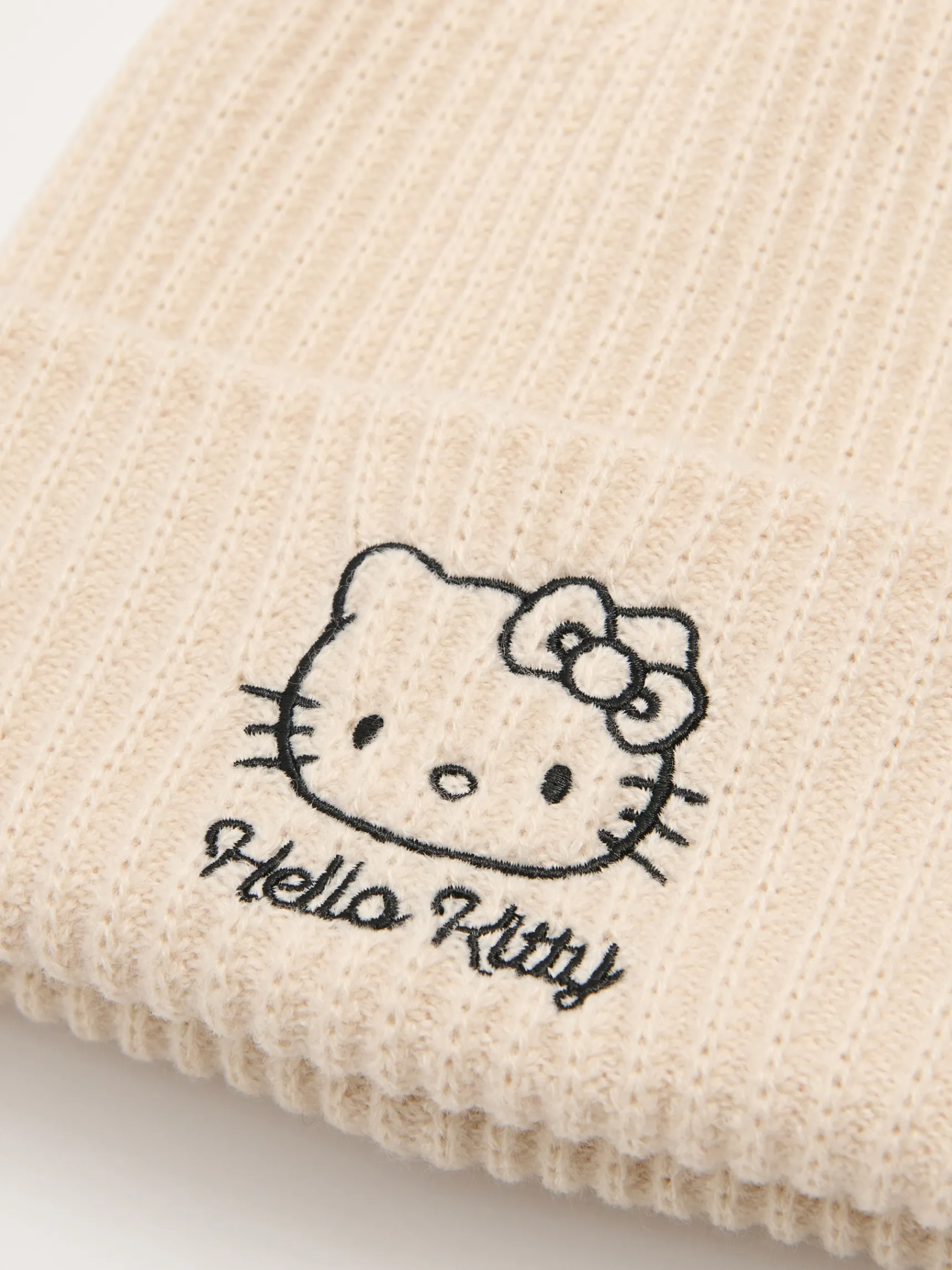 Hot Cropp Czapka beanie Hello Kitty kremowy