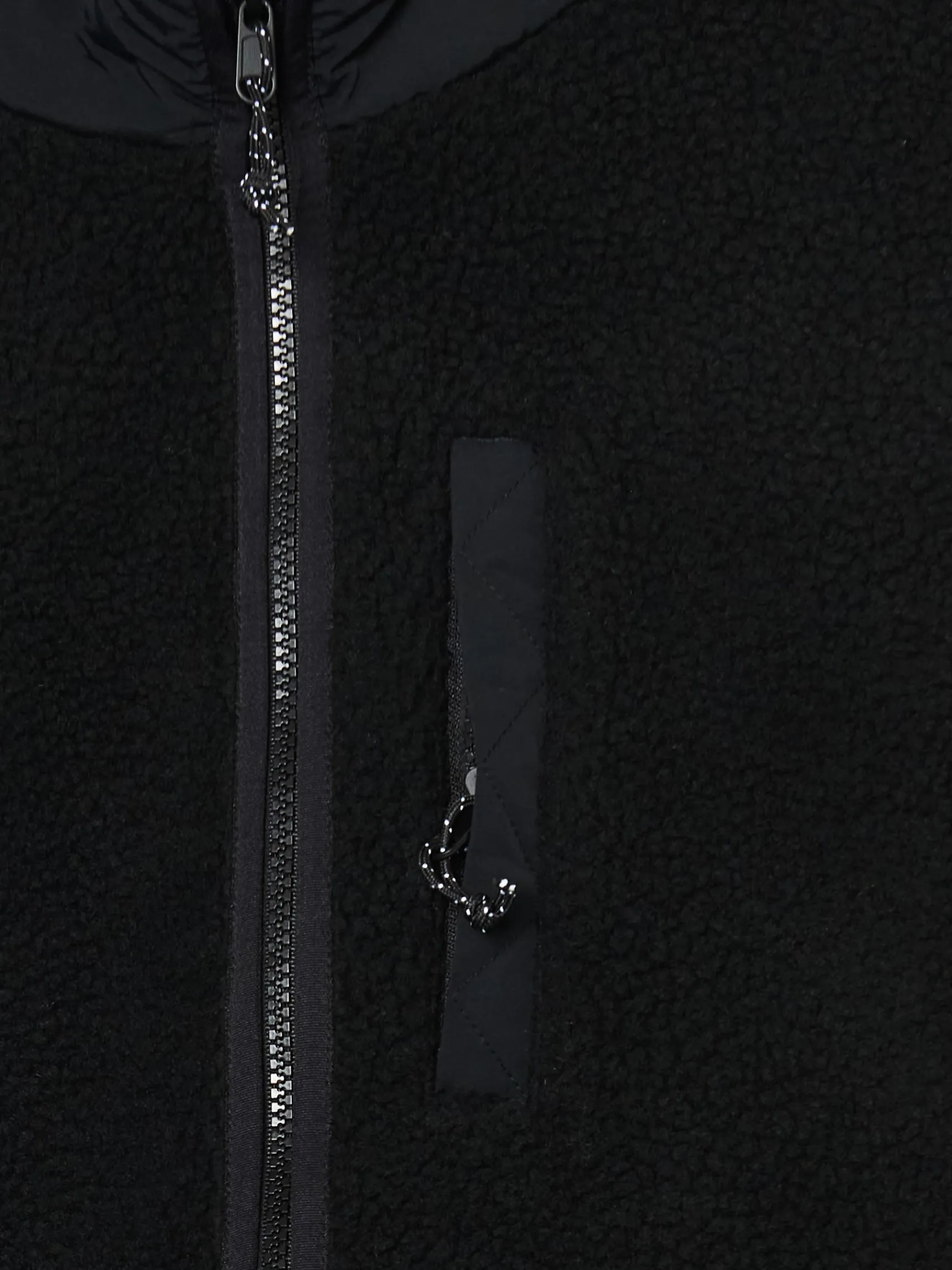 Outlet Cropp Czarna bluza sherpa czarny