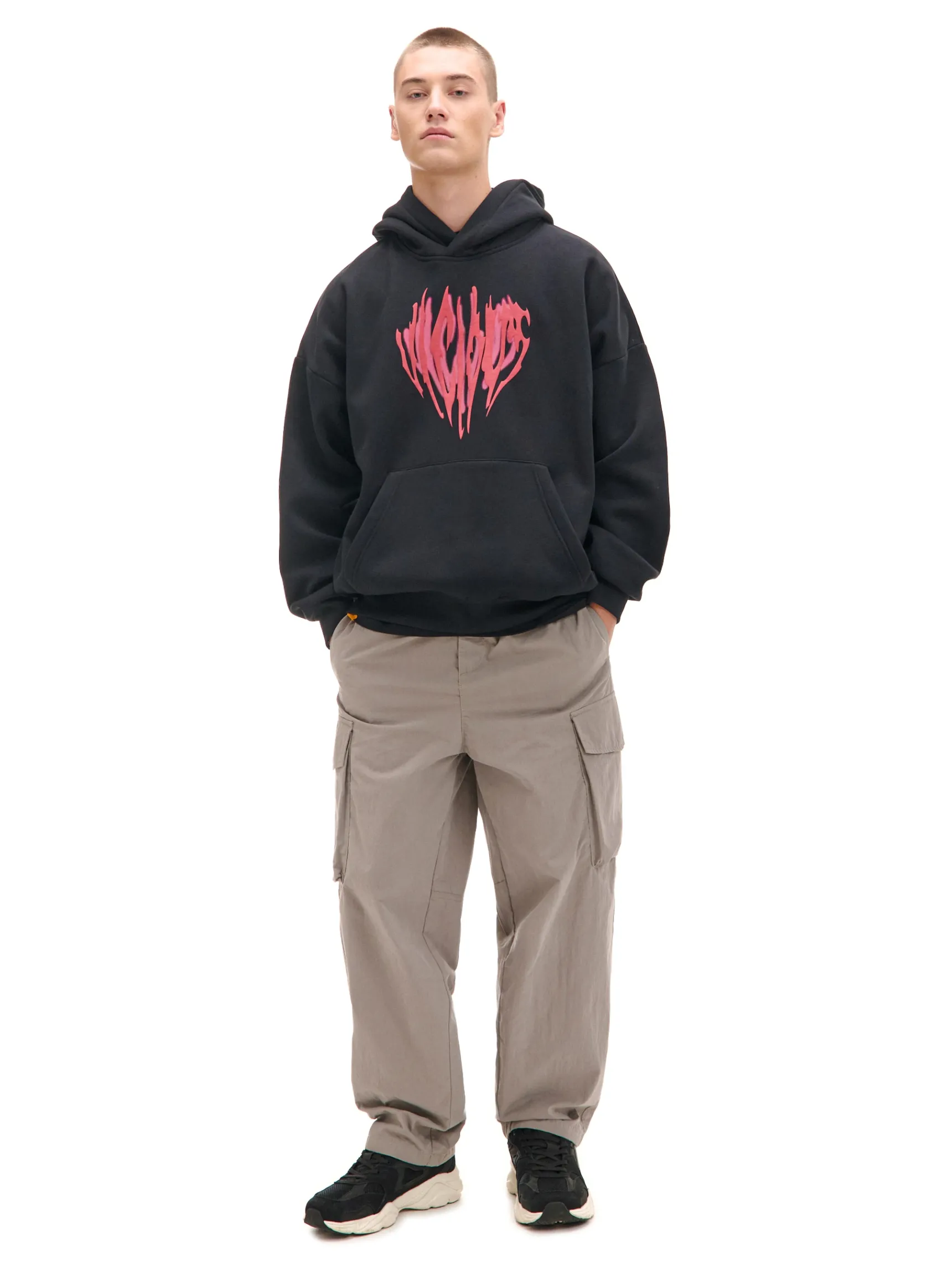 Fashion Cropp Czarna bluza z efektownym nadrukiem UNISEX czarny
