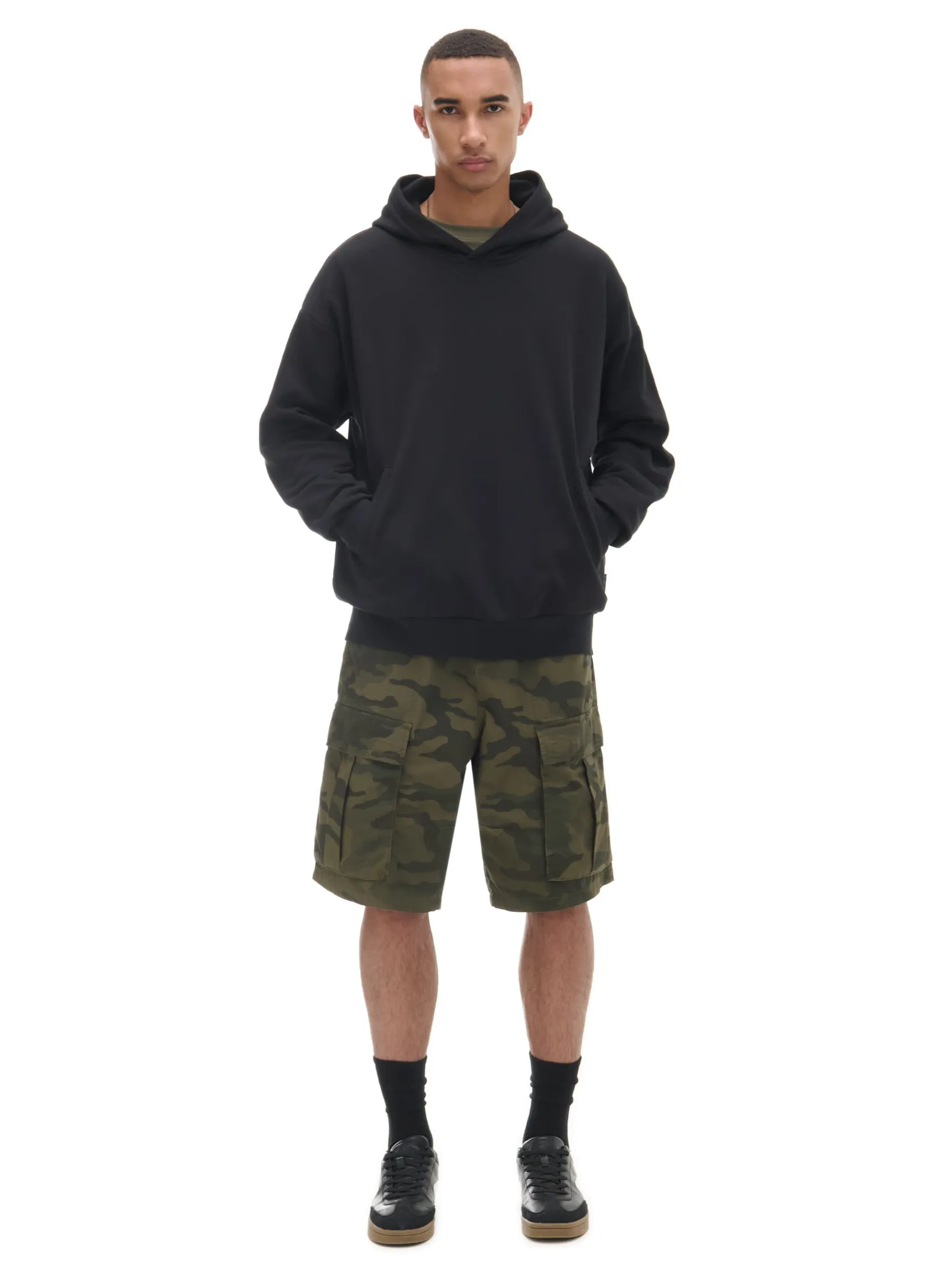Best Cropp Czarna bluza z kapturem czarny