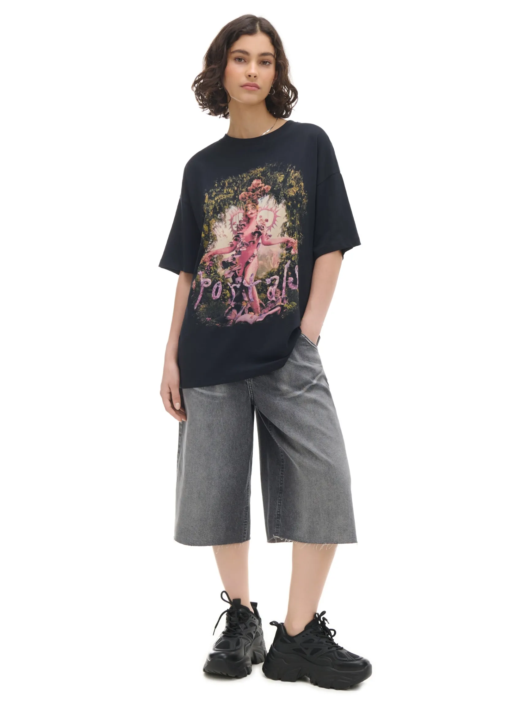 Online Cropp Czarna koszulka Melanie Martinez UNISEX czarny