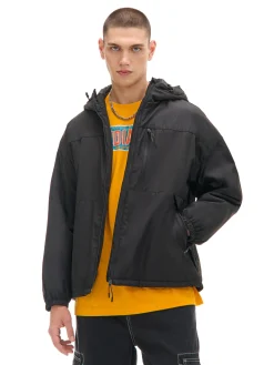 Best Cropp Czarna kurtka basic z kapturem czarny