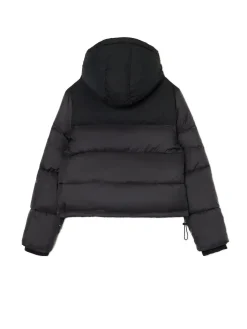 Outlet Cropp Czarna kurtka puffer z gładkim karczkiem czarny