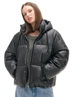 Hot Cropp Czarna kurtka puffer z kapturem czarny