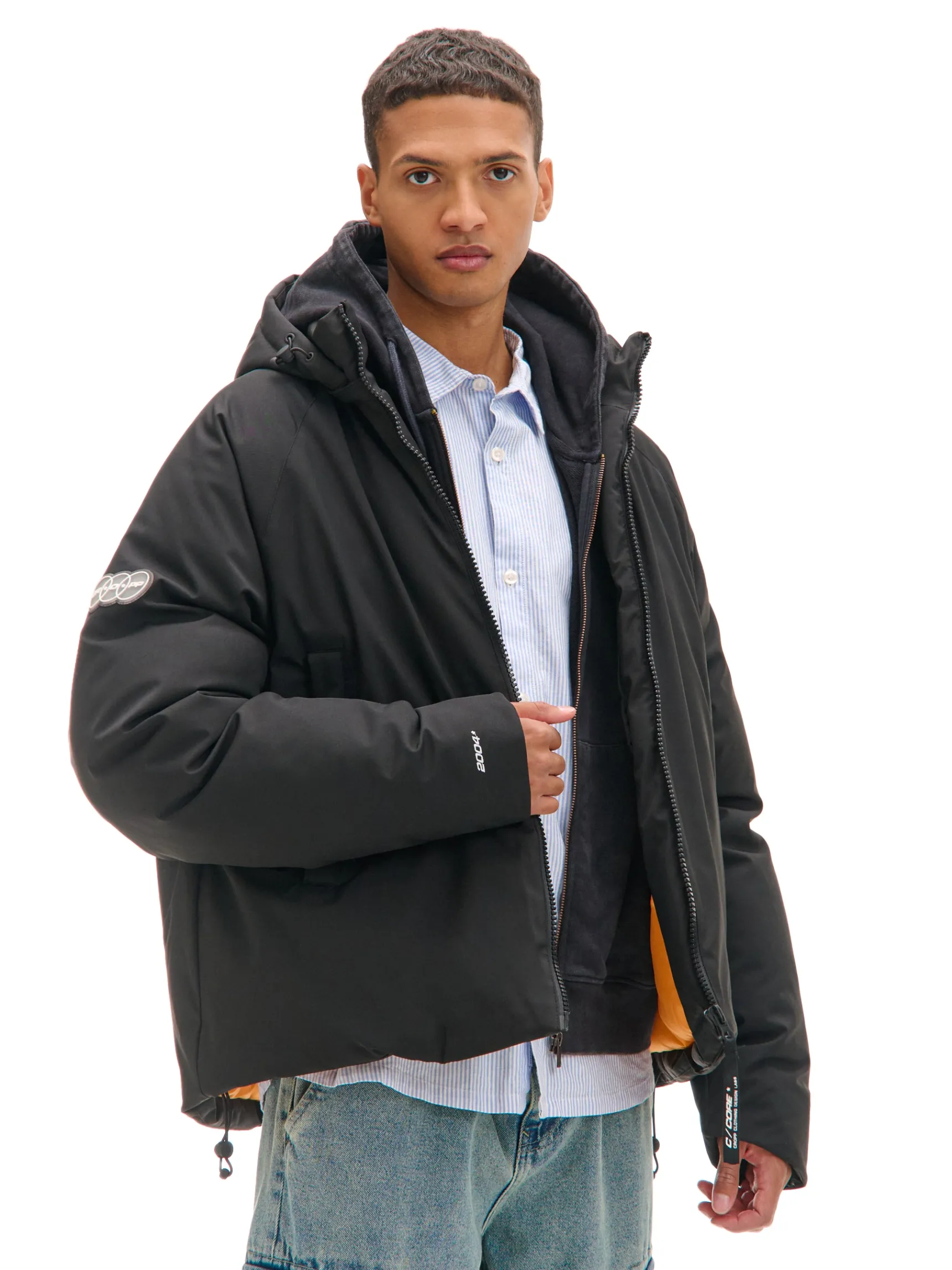 Hot Cropp Czarna kurtka puffer z kapturem czarny