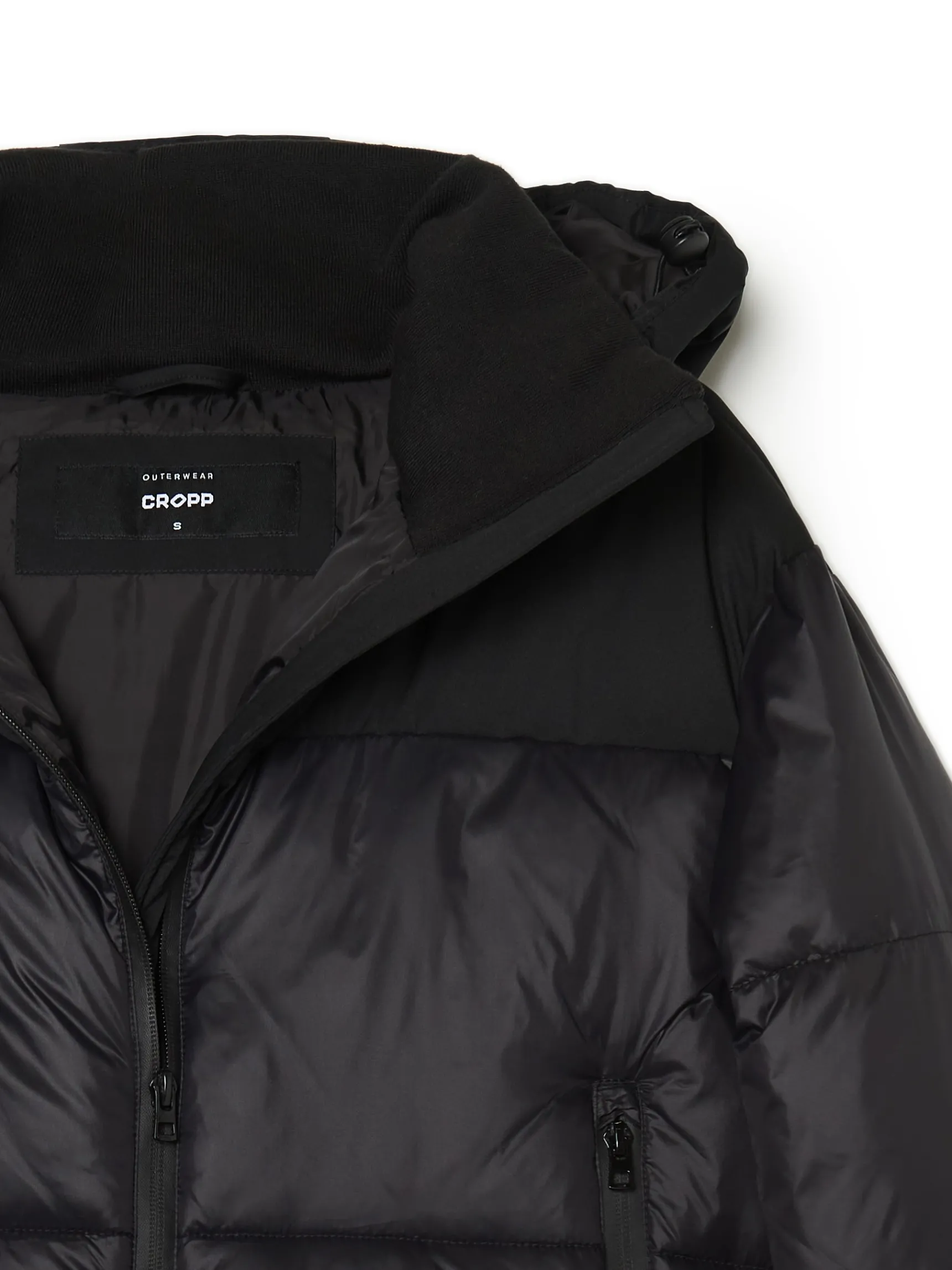 New Cropp Czarna kurtka puffer z kapturem czarny