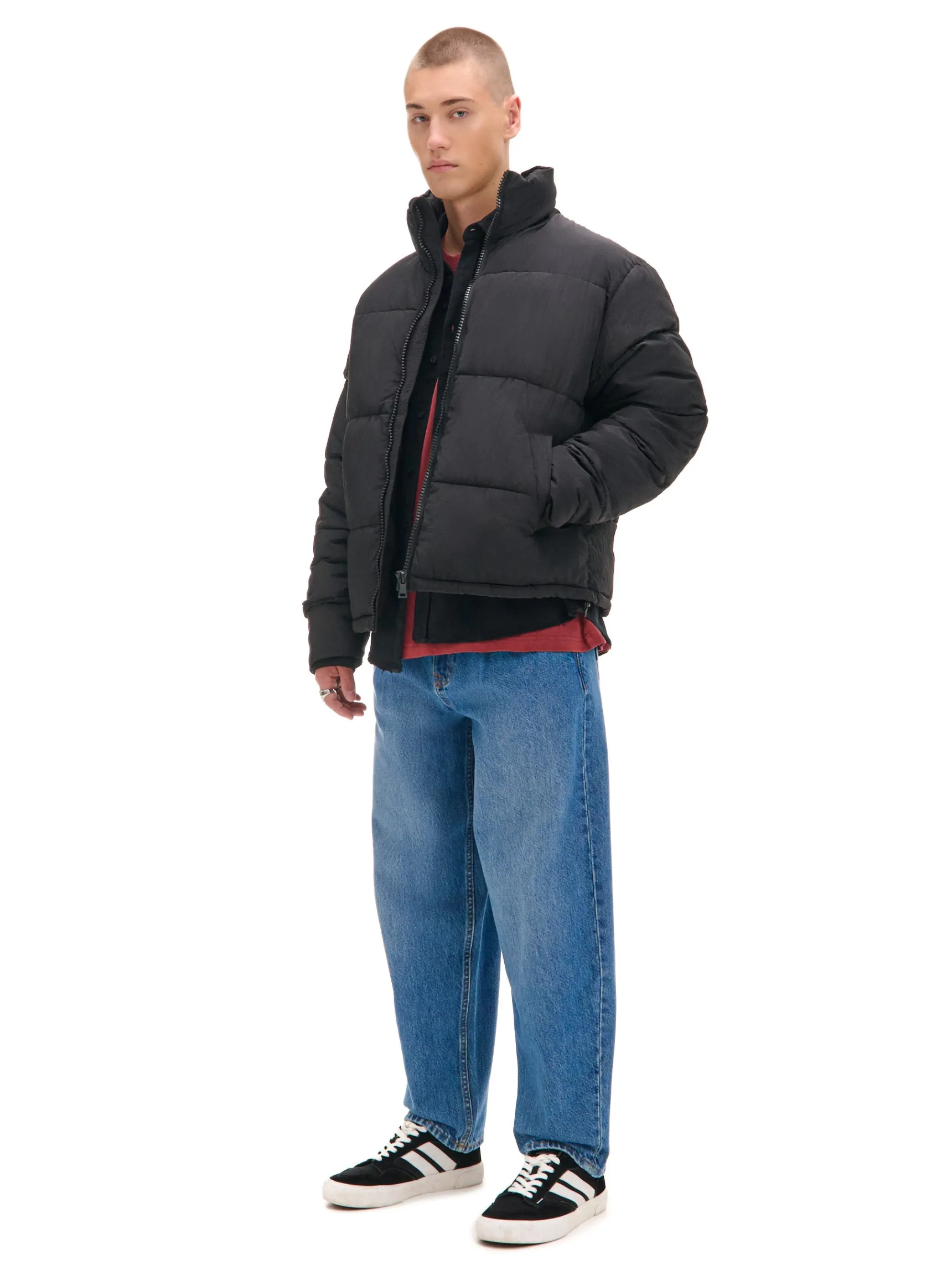 Outlet Cropp Czarna kurtka puffer ze stójką czarny