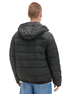 Sale Cropp Czarna pikowana kurtka z kapturem czarny