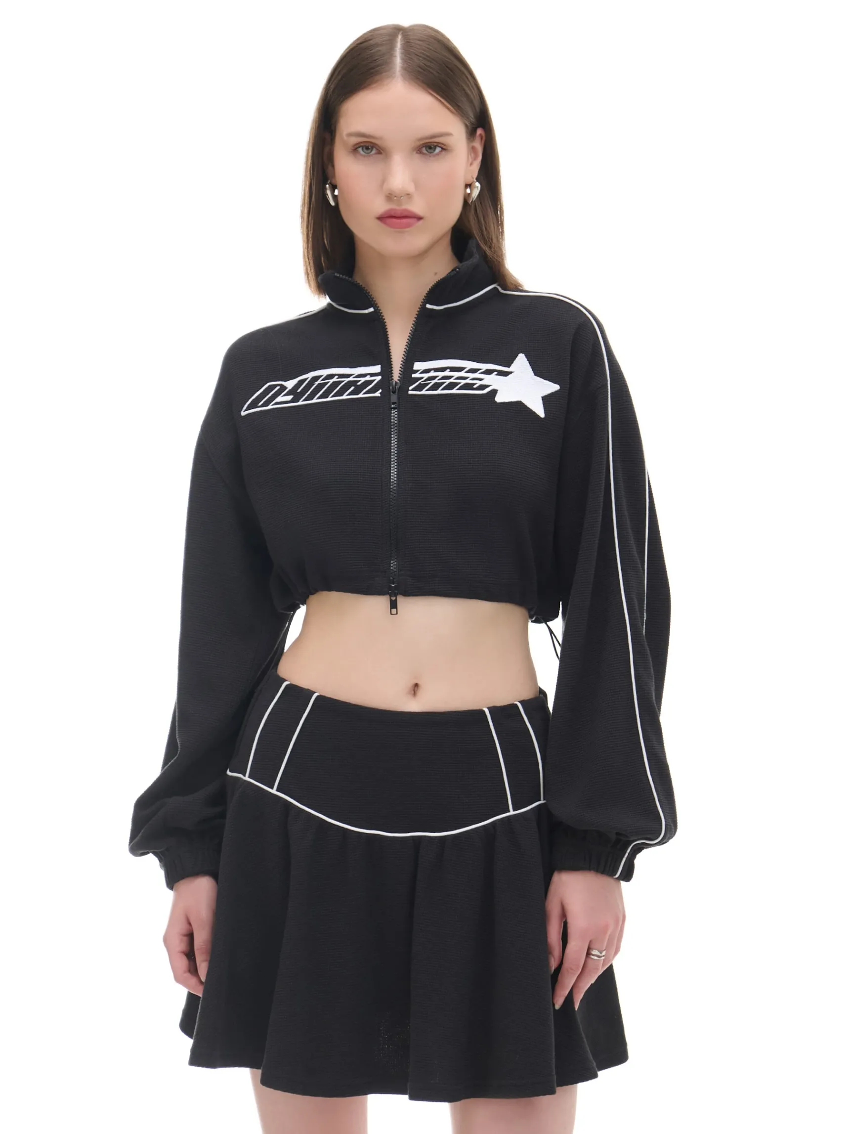 Online Cropp Czarna rozpinana bluza crop czarny