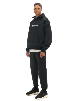 Fashion Cropp Czarne dresowe joggery z nadrukiem na nogawce czarny