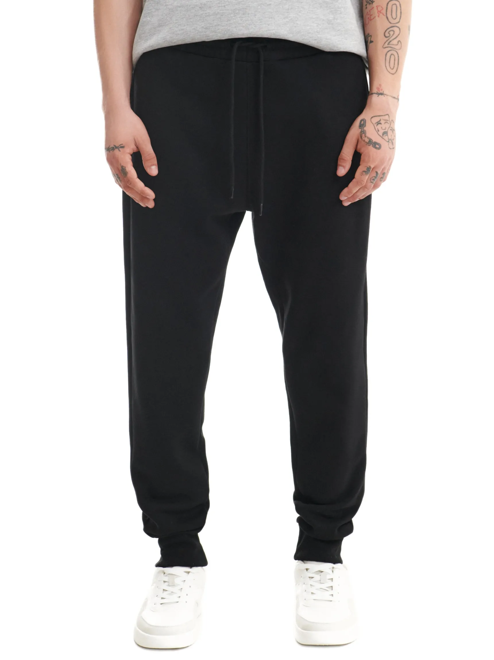 Clearance Cropp Czarne gładkie joggery regular czarny