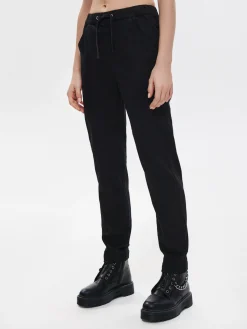 Clearance Cropp Czarne jeansowe joggery slim czarny