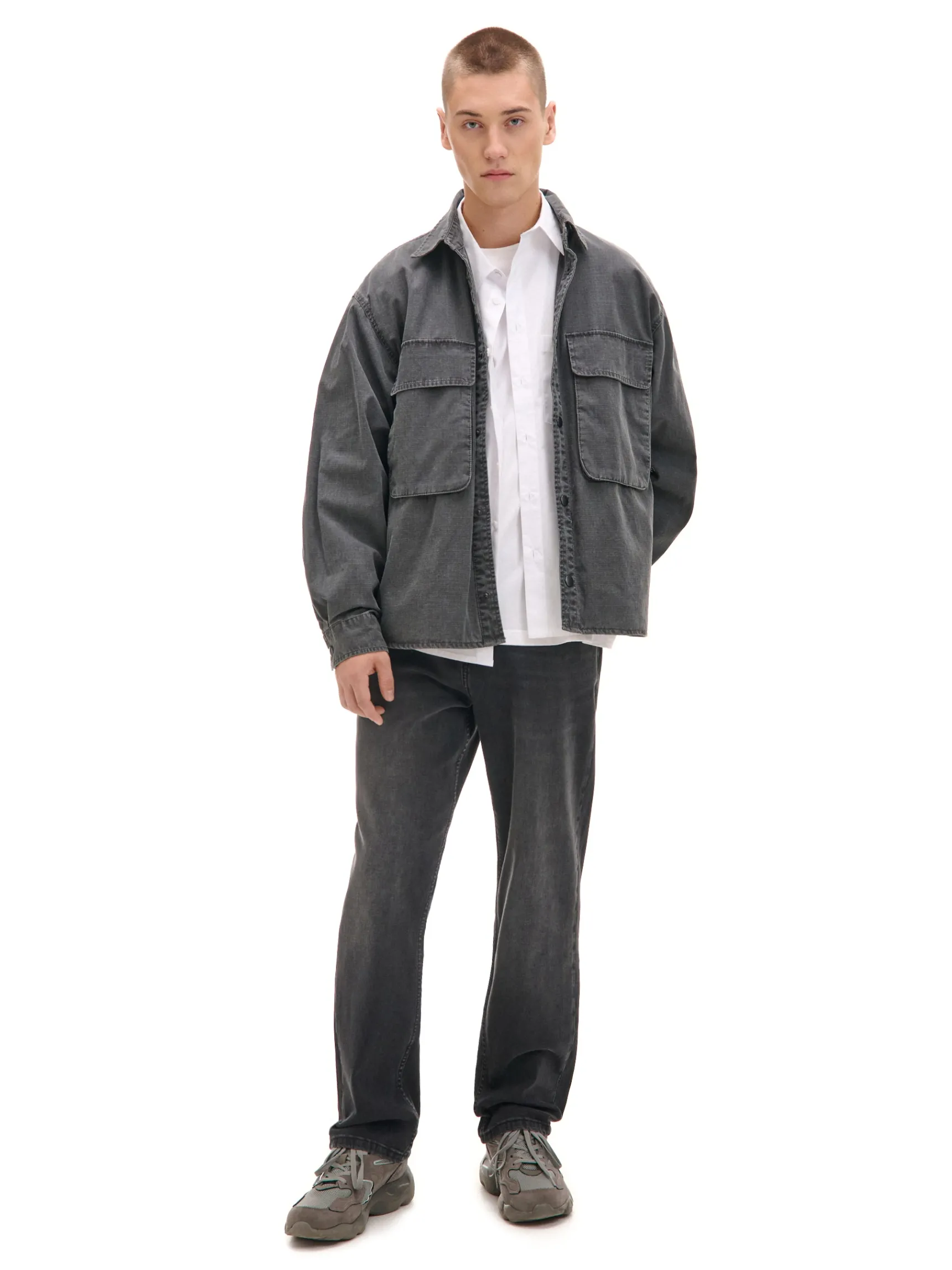 Clearance Cropp Czarne jeansy regular szary