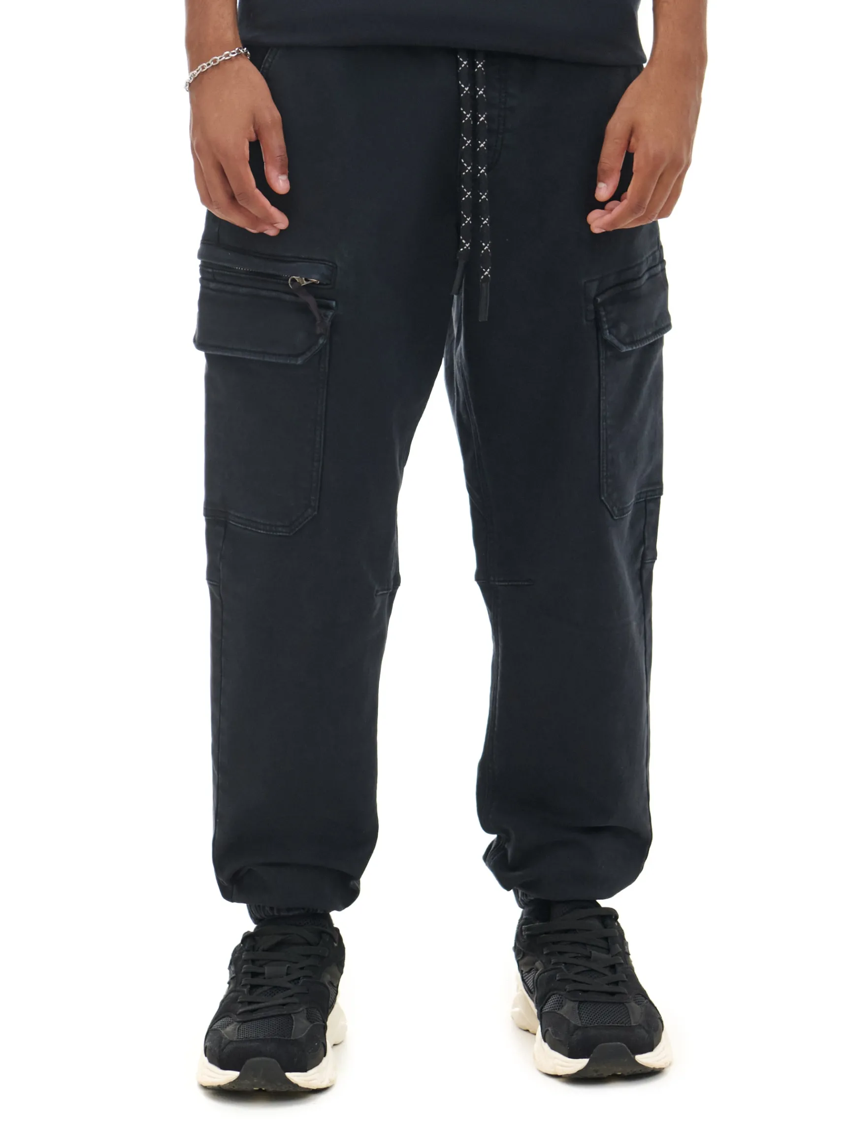 Best Cropp Czarne joggery cargo czarny
