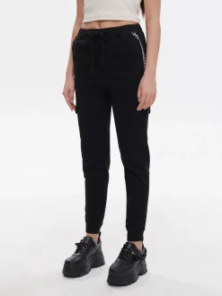 Clearance Cropp Czarne joggery cargo z łańcuchem czarny