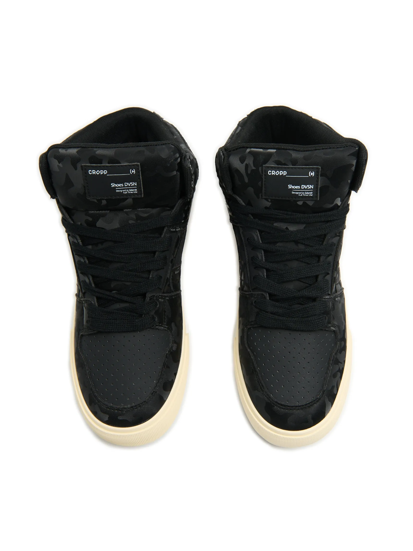 Sale Cropp Czarne sneakersy z wysoką cholewką czarny