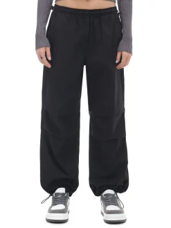 Online Cropp Czarne spodnie parachute czarny
