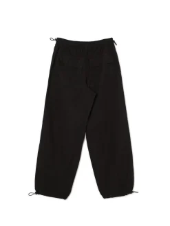 Online Cropp Czarne spodnie parachute czarny