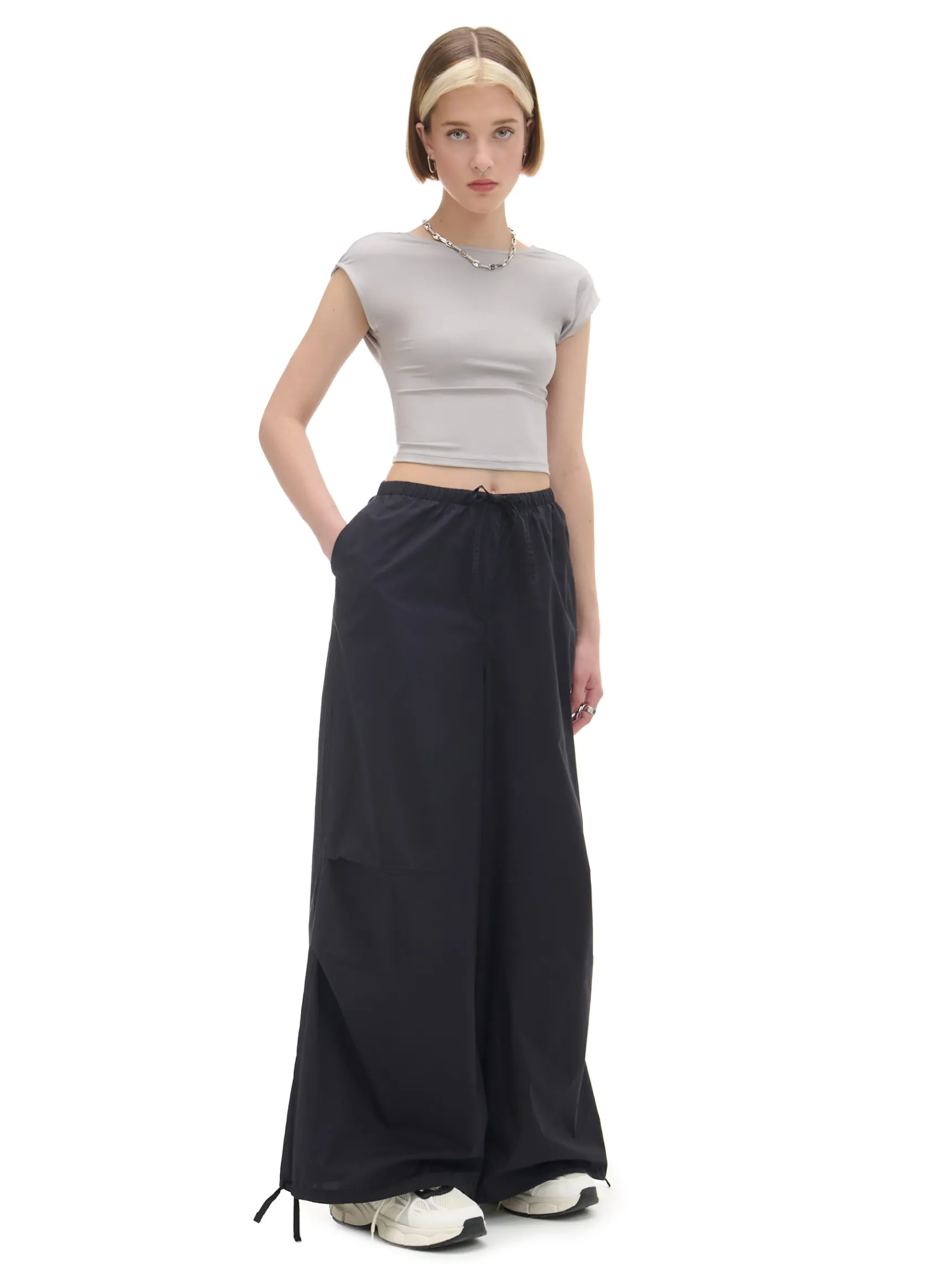 Sale Cropp Czarne spodnie wide leg czarny