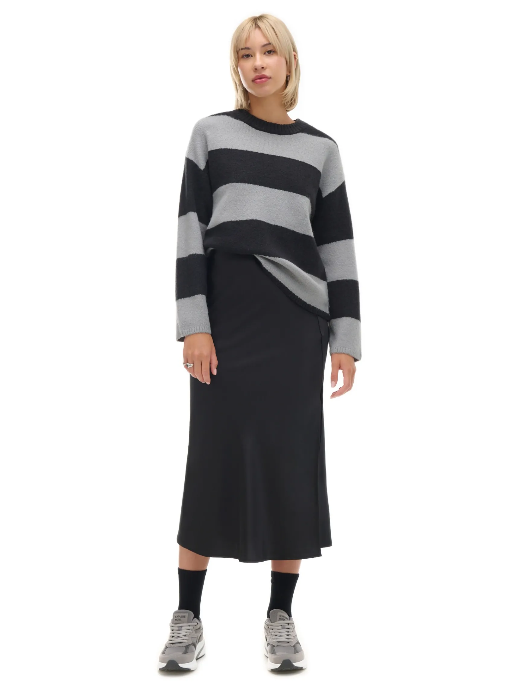 Discount Cropp Czarno-szary sweter w paski czarny