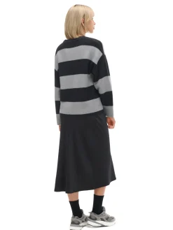 Discount Cropp Czarno-szary sweter w paski czarny