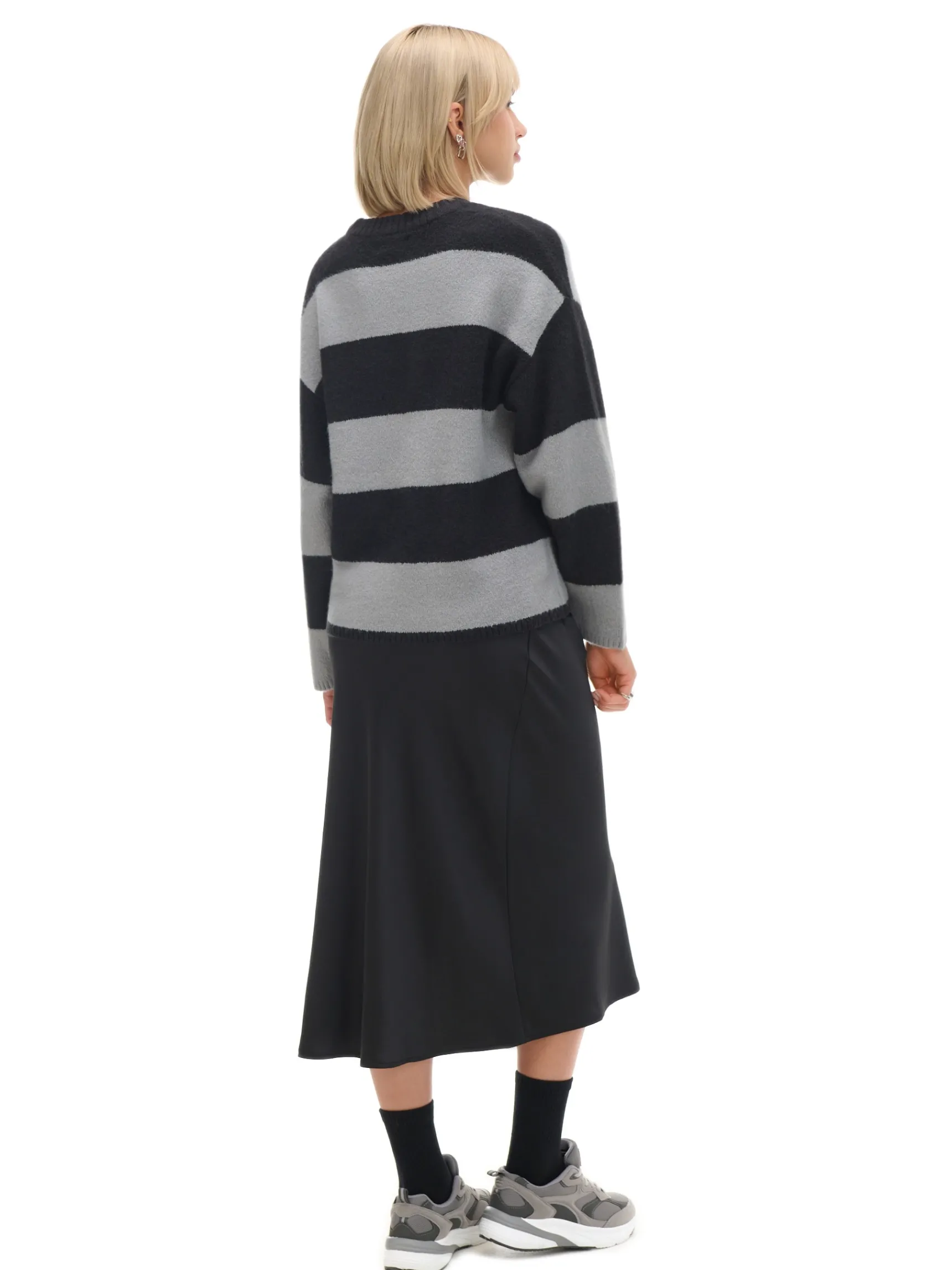 Discount Cropp Czarno-szary sweter w paski czarny