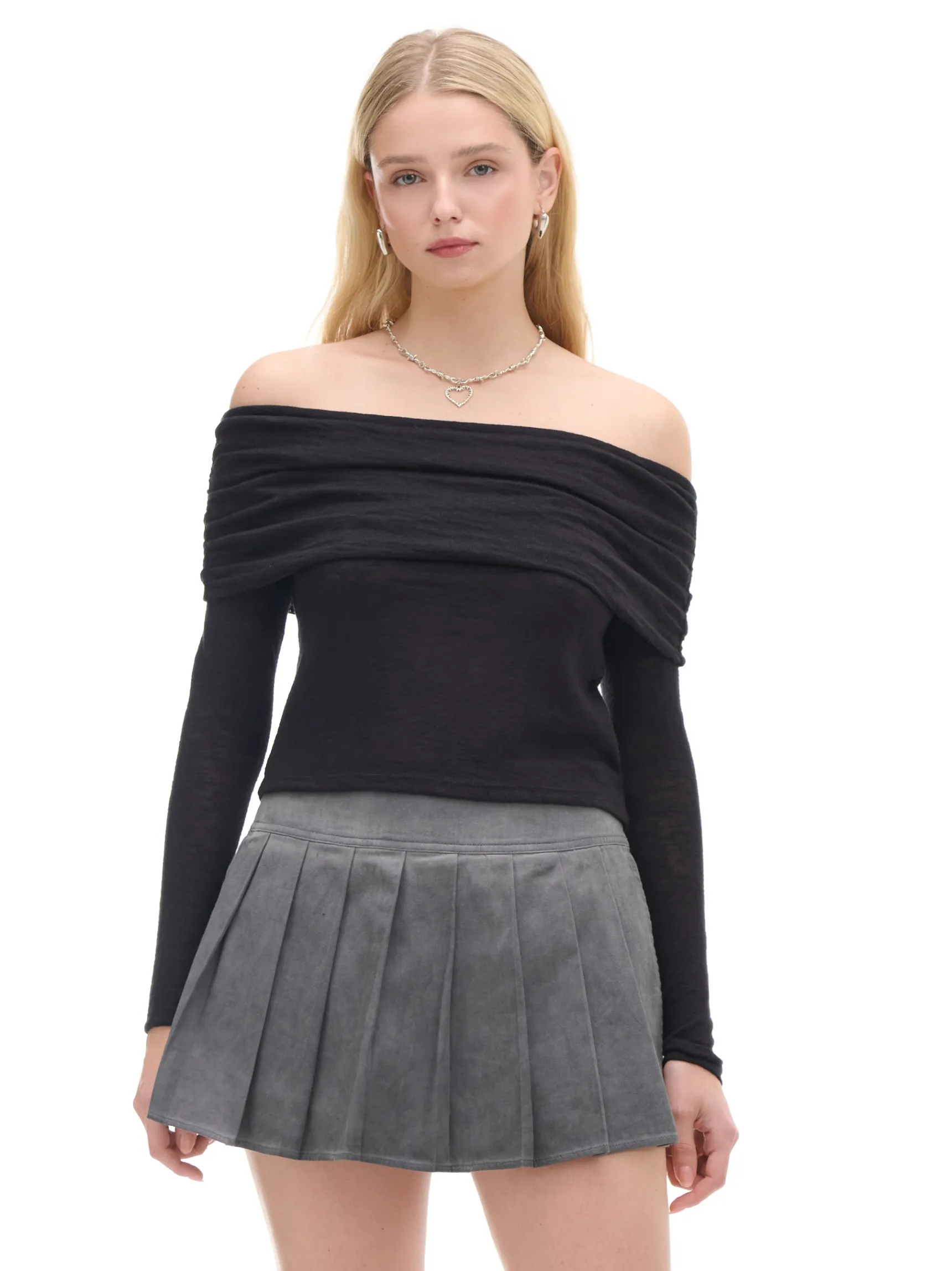 Sale Cropp sweter typu carmen czarny