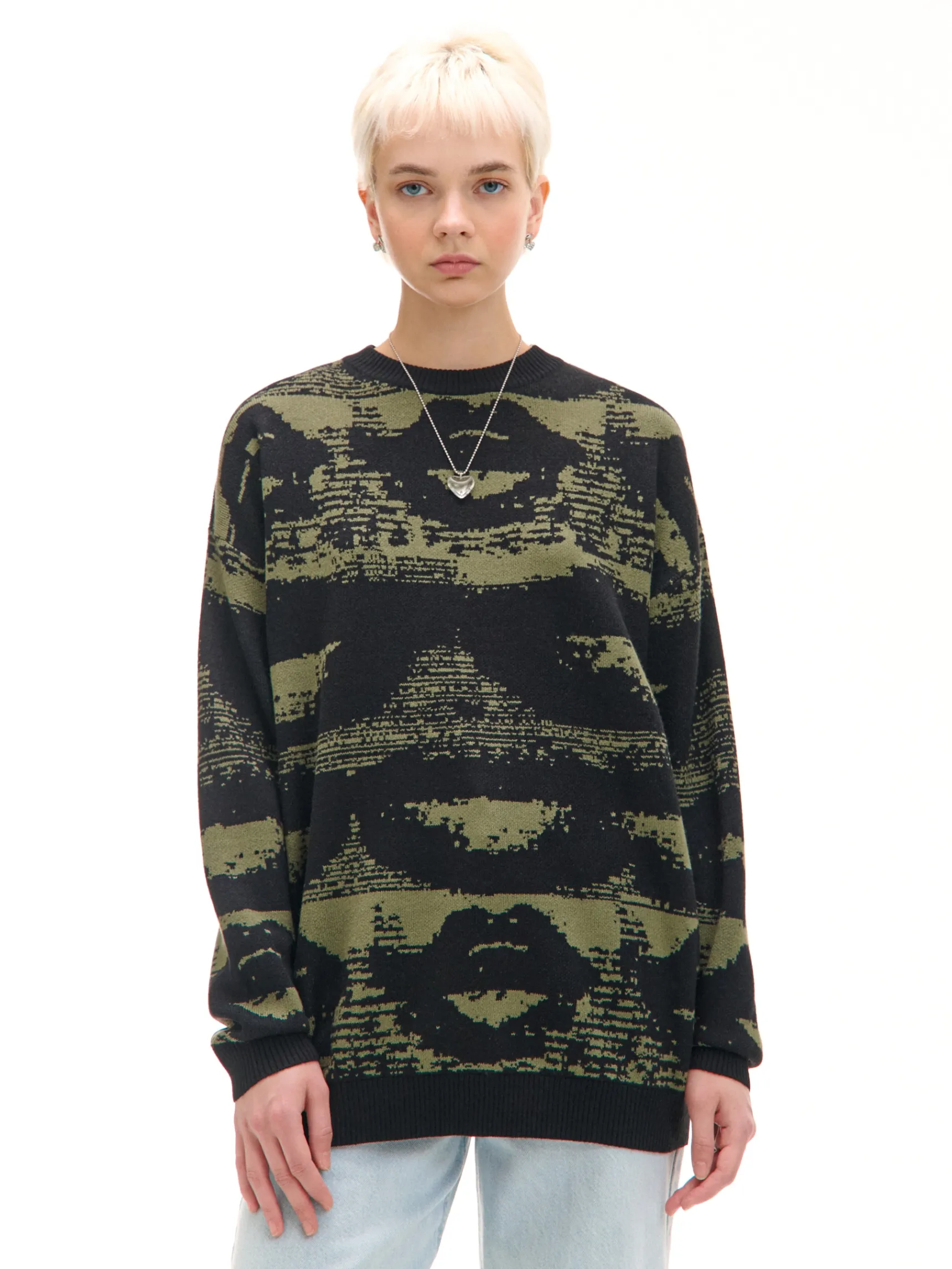 Best Cropp Czarny sweter z artystycznym nadrukiem wielobarwny