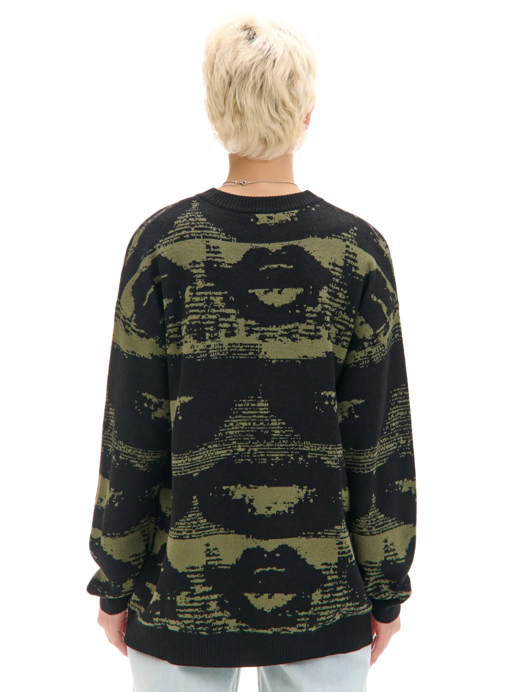 Best Cropp Czarny sweter z artystycznym nadrukiem wielobarwny