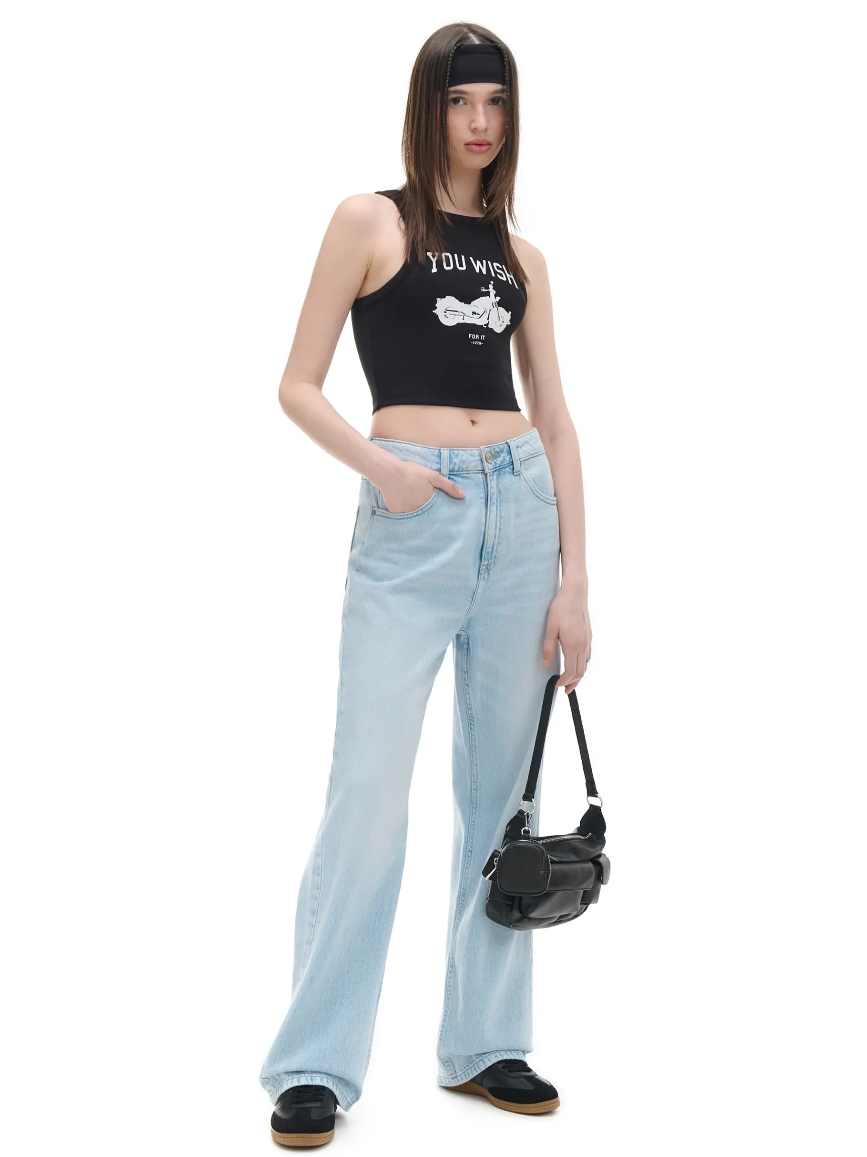 New Cropp top z nadrukiem czarny