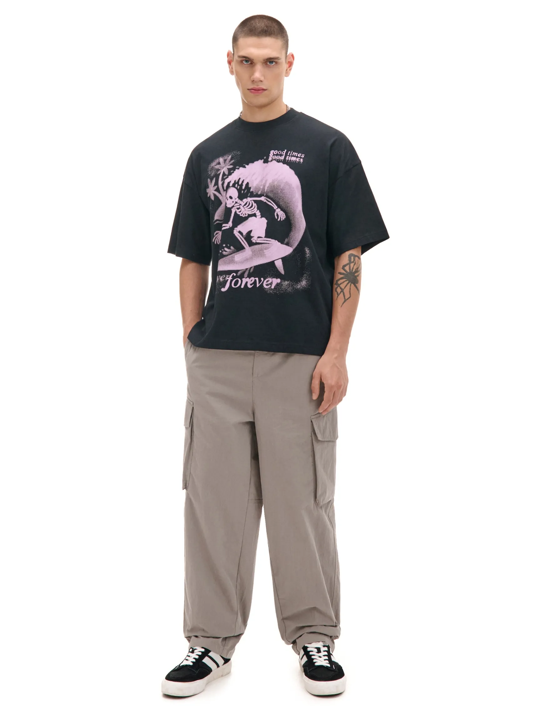 Online Cropp T-shirt boxy z nadrukiem czarny