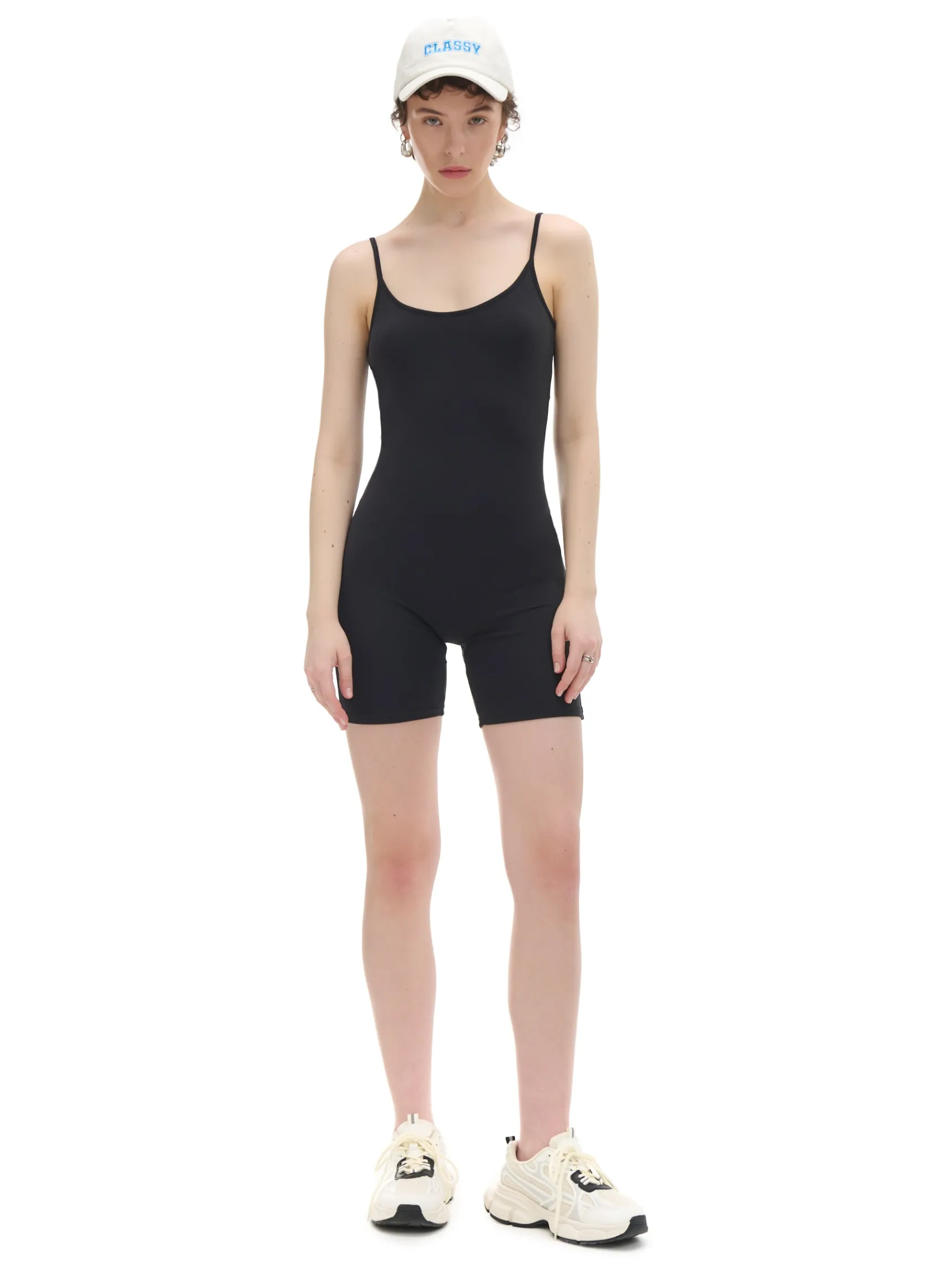 Best Cropp Dopasowany kombinezon czarny
