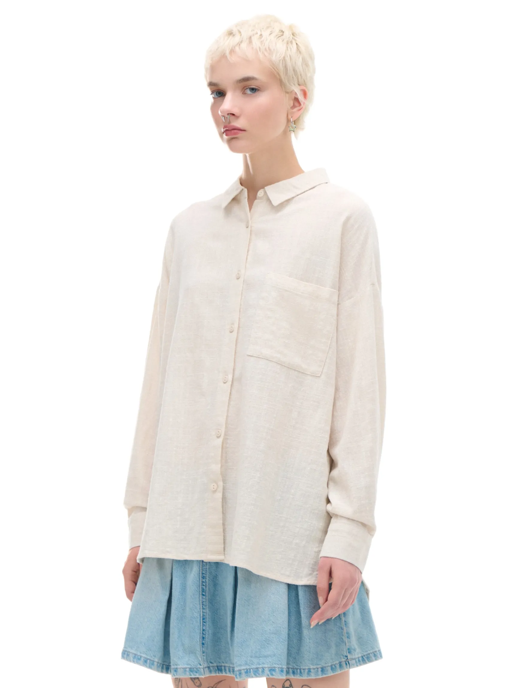 Discount Cropp Jasna koszula oversize z rustykalną strukturą beżowy