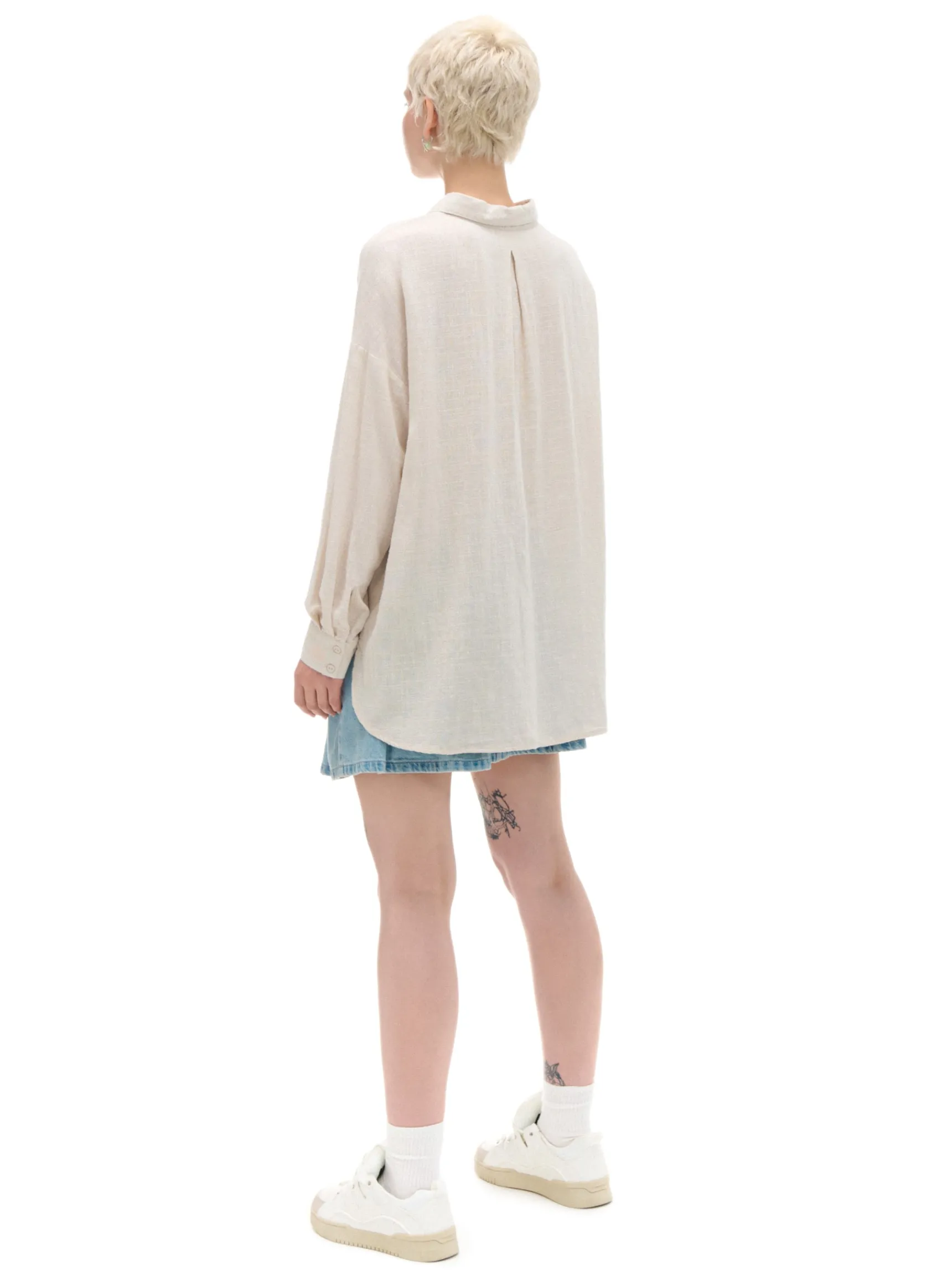 Discount Cropp Jasna koszula oversize z rustykalną strukturą beżowy