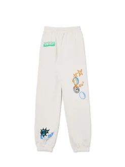 New Cropp Jasne dresowe joggery z nadrukiem jasnyszary