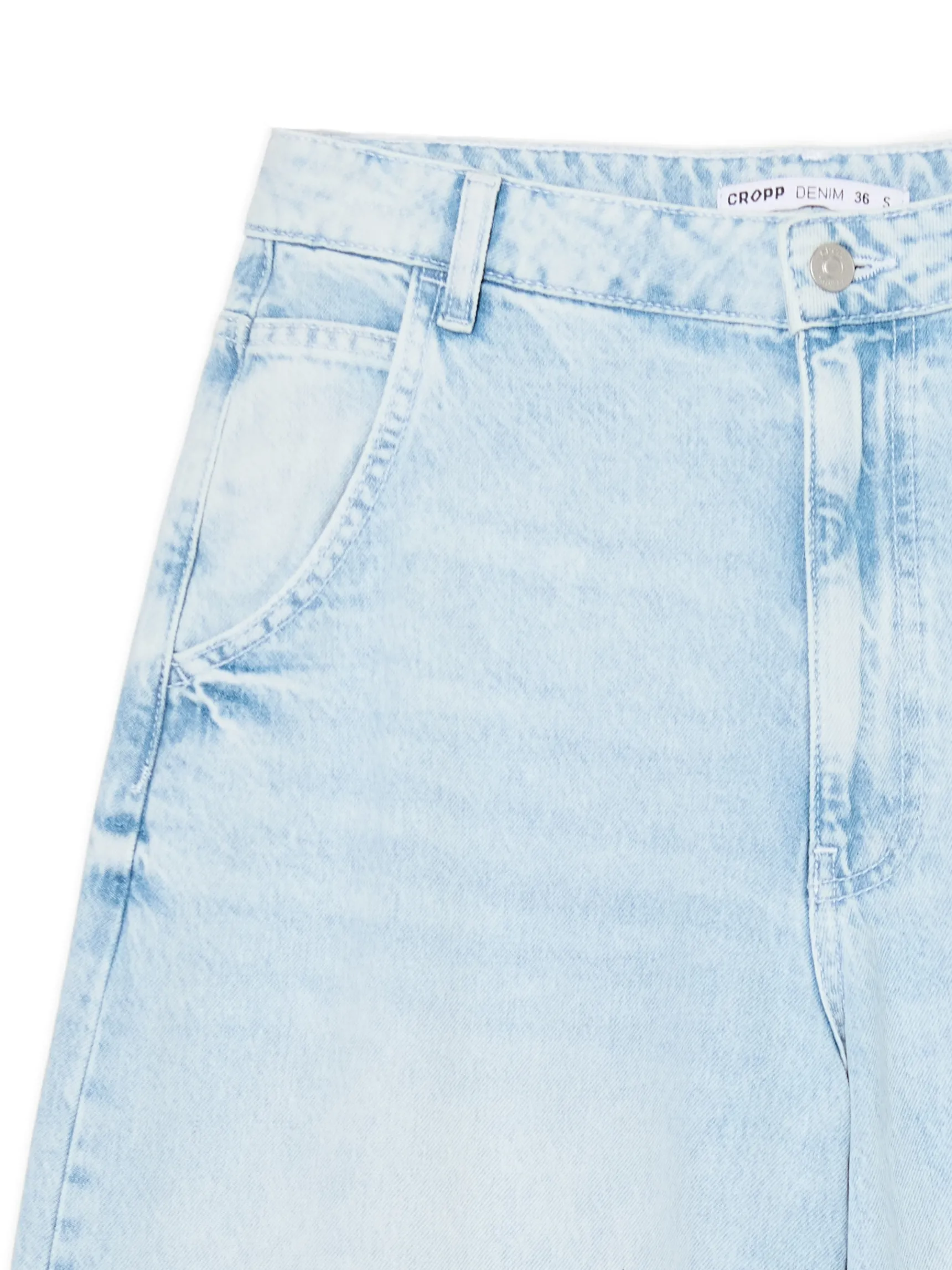 Outlet Cropp Jasne jeansy skater błękitny
