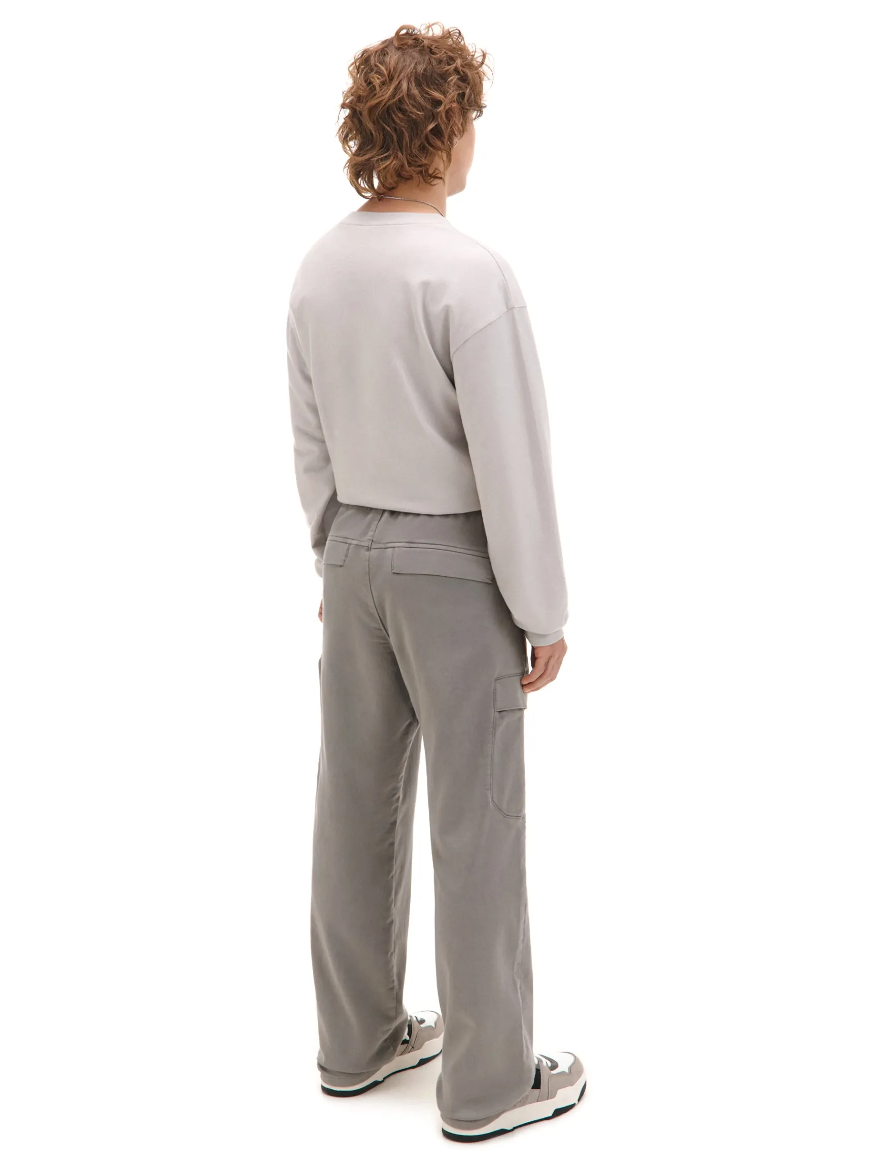 Clearance Cropp Jasnoszare spodnie jogger loose jasnyszary