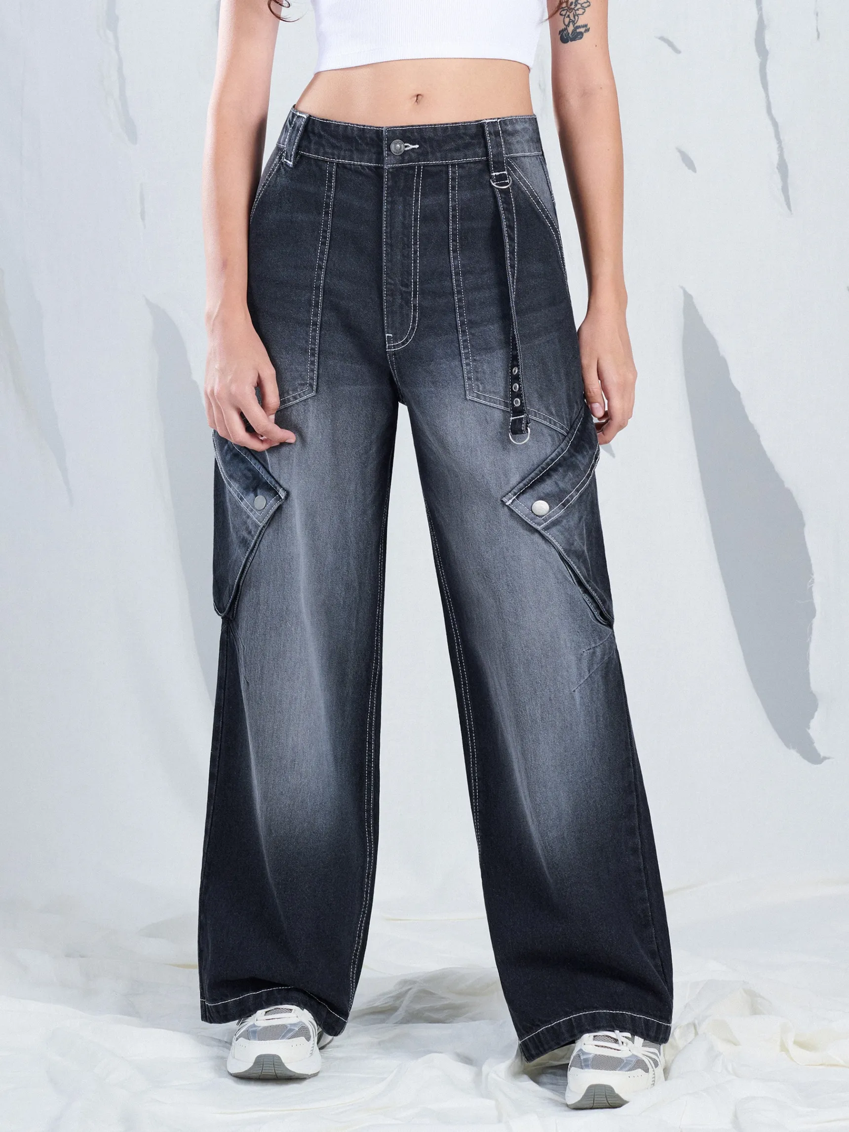Sale Cropp Jeansy super baggy czarny