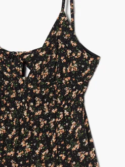 Hot Cropp Kombinezon w kwiaty z wiązaniem czarny