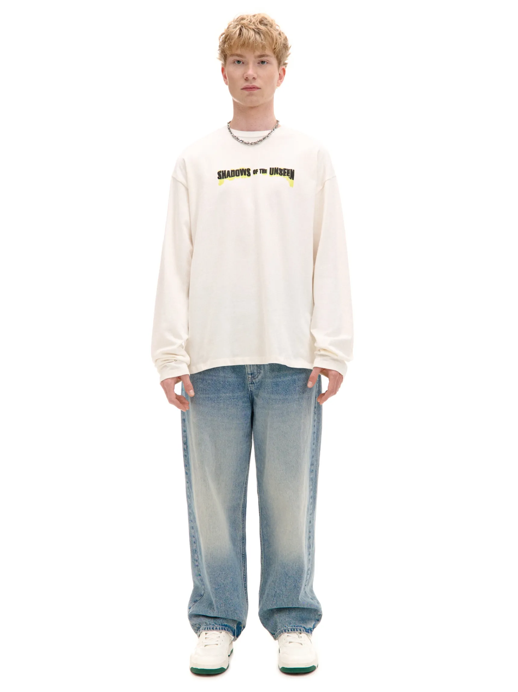 Best Cropp Koszulka longsleeve z autorskimi nadrukami kremowy